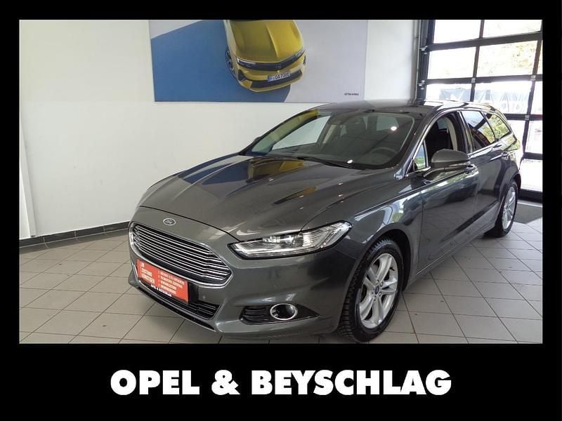 Gebraucht Ford Mondeo Titanium 120 PS (88 kW) 2018 Grau Kombi