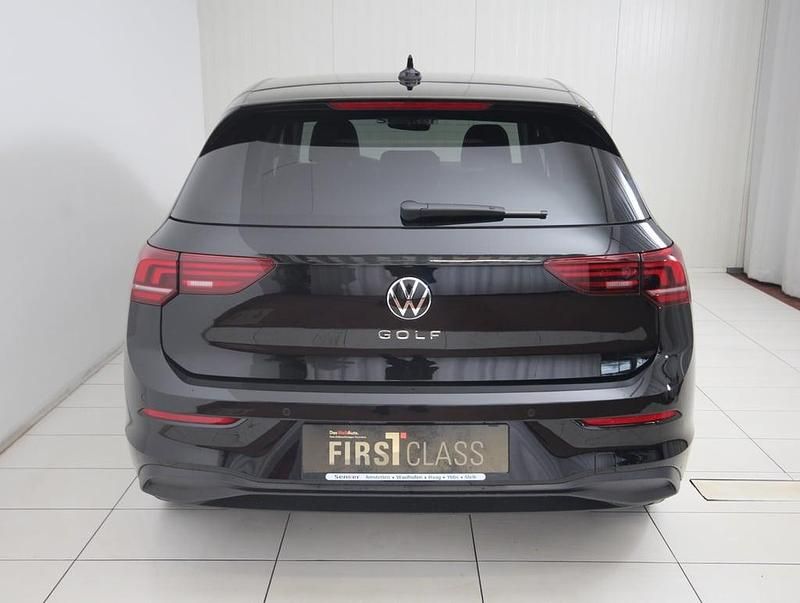 Neu VW Golf VIII 115 PS (84 kW) 2026 Schwarz  metallic