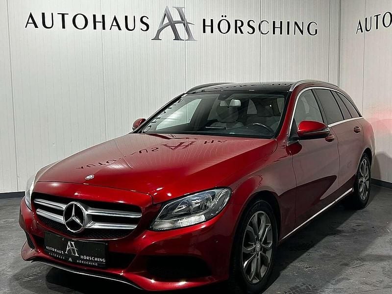 Gebraucht Mercedes C200 Avantgarde 136 PS (100 kW) 2016 Rot Kombi