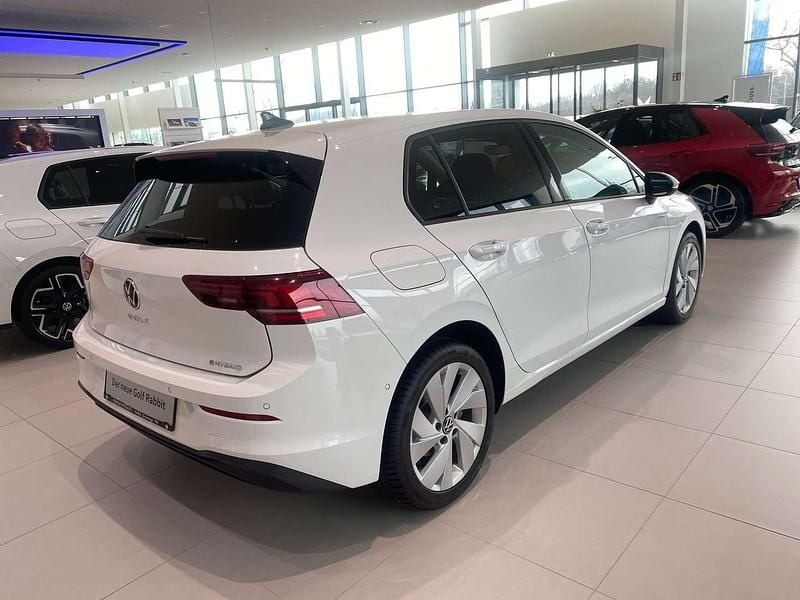 Neu VW Golf VIII 150 PS (110 kW) 2025 Weiß Limousine