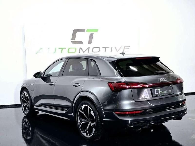Gebraucht Audi e-tron Ambiente 369 kW (503 PS) 2021 Grau SUV