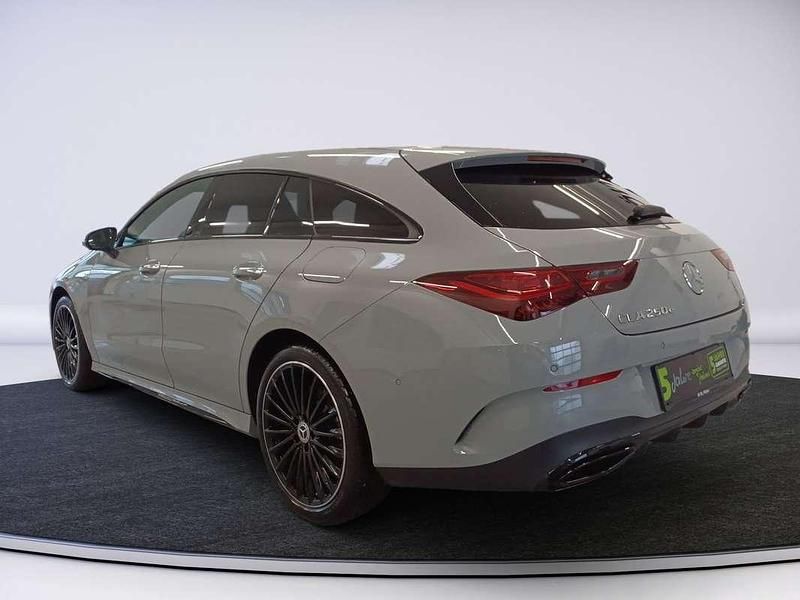 Gebraucht Mercedes CLA250e Shooting Brake AMG line 163 PS (119 kW) 2025 Grau Kombi