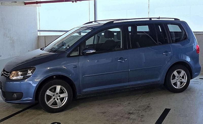 Gebraucht VW Touran 105 PS (77 kW) 2014 Blau Van / Kleinbus