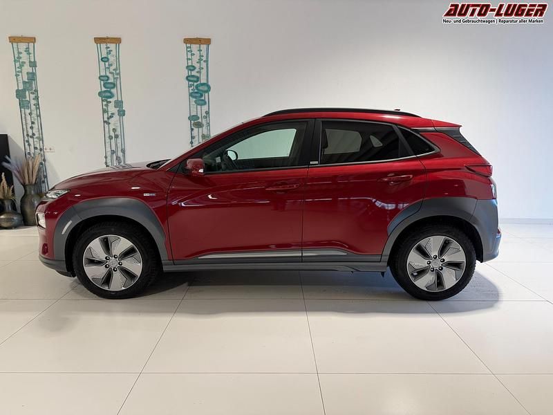 Gebraucht Hyundai Kona Advantage 2021 Pulse red / met SUV