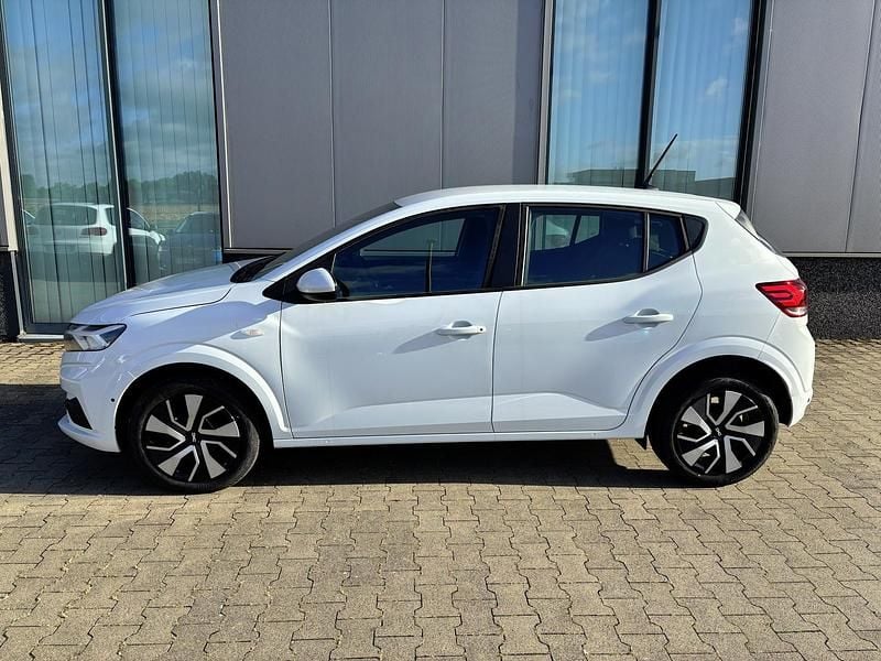 Neu 2025 Dacia Sandero Expression Kleinwagen | € 18.591 (Guter Preis) - Bild 1/4