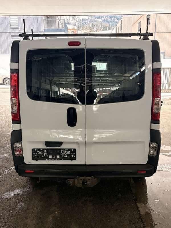 Gebraucht Opel Vivaro 114 PS (83 kW) 2008 Weiß Van / Kleinbus