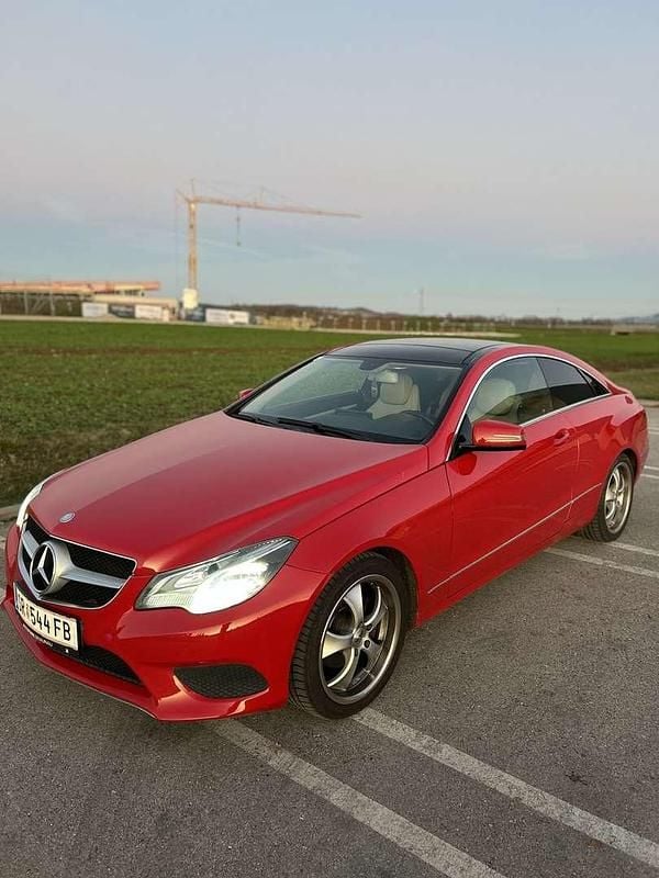 Gebraucht Mercedes E200 184 PS (135 kW) 2013 Coupé