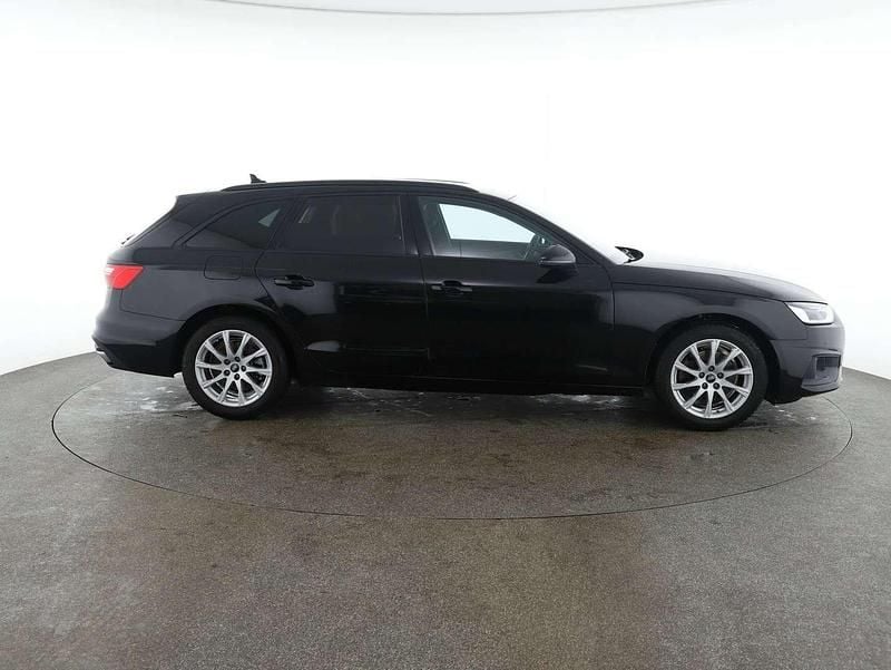Gebraucht Audi A4 150 PS (110 kW) 2022 Schwarz  metallic Kombi
