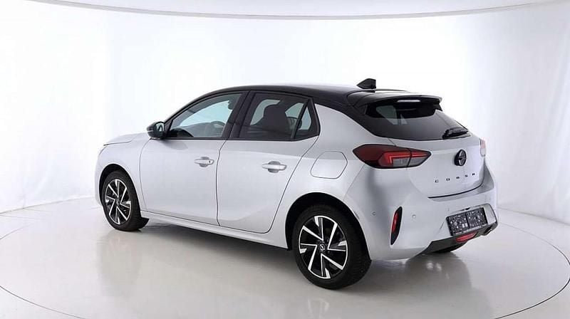 Gebraucht Opel Corsa 101 PS (74 kW) 2024 Kristall silber Limousine