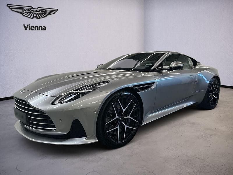 Neu 2025 Aston Martin DB12 Coupé | € 370.500 - Bild 1/4