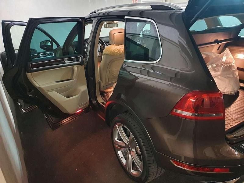 Gebraucht VW Touareg 340 PS (250 kW) 2011 Braun SUV