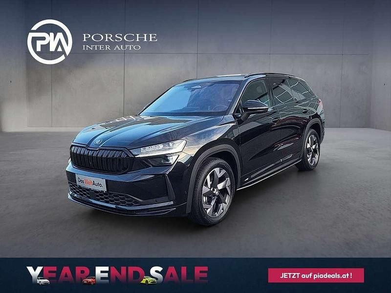 Schwarz metallicperleffektno Neu 2025 Skoda Kodiaq SportLine SUV | € 64.490 (Teuer) - Bild 1/4