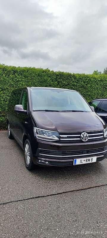 Gebraucht VW Multivan Highline 204 PS (150 kW) 2016 Violett Van