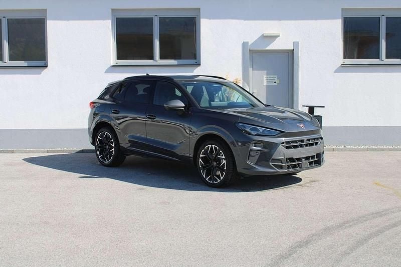 Neu Cupra Terramar 204 PS (150 kW) 2025 Dunkelgrau  metallic SUV