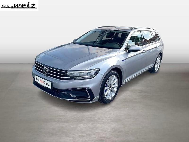 Gebraucht VW Passat GTE 156 PS (114 kW) 2021 Silber  metallic Kombi