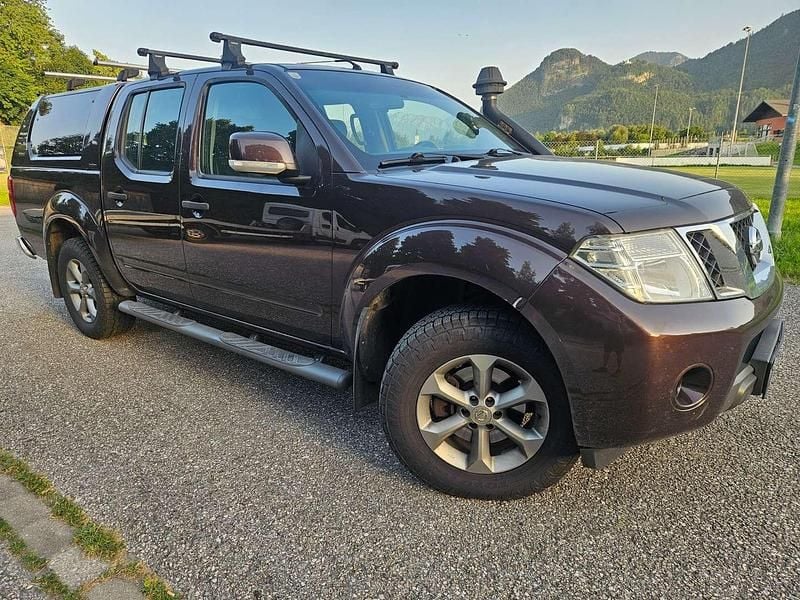 Schwarz Gebraucht 2012 Nissan Navara Abholung | € 7.990 (Guter Preis) - Bild 1/4