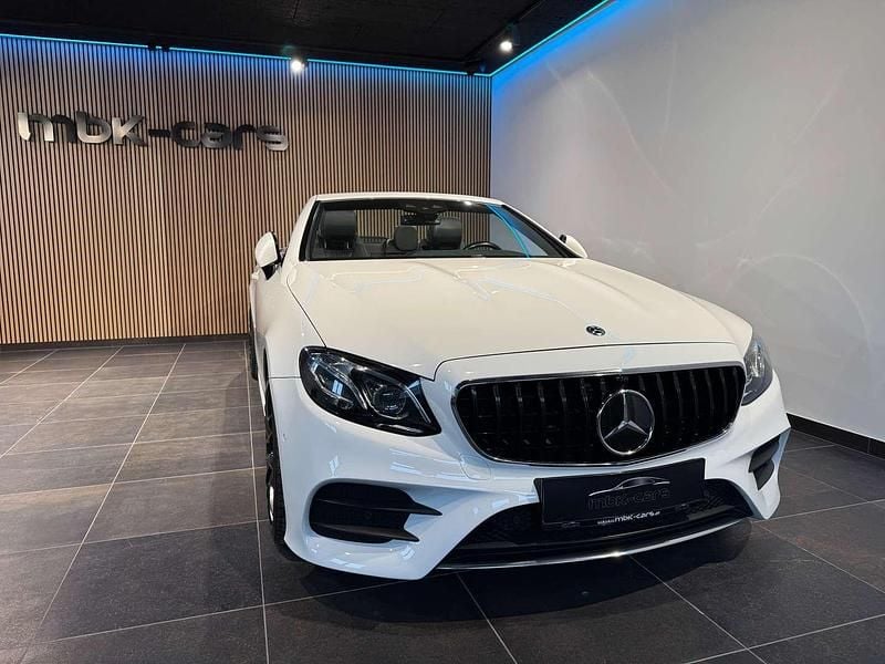 Weiß Gebraucht 2017 Mercedes E220 AMG Cabrio | € 35.399 (Teuer) - Bild 1/4