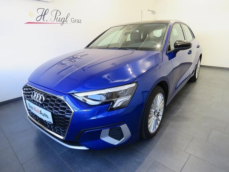 Gebraucht Audi A3 Advanced 116 PS (85 kW) 2023 Blau Limousine