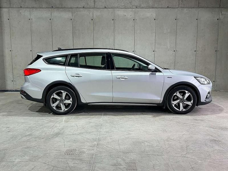 Gebraucht Ford Focus Active 120 PS (88 kW) 2021 Silber Kombi