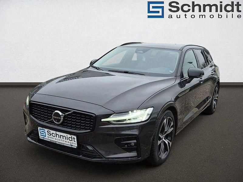 Grau Gebraucht 2024 Volvo V60 Plus Kombi | € 37.890 (Fairer Preis) - Bild 1/4