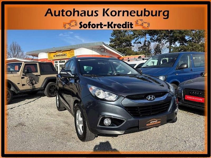 Grau Gebraucht 2011 Hyundai ix35 SUV | € 7.590 (Guter Preis) - Bild 1/4