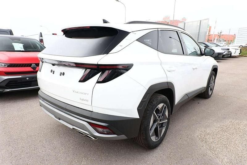Neu Hyundai Tucson Trend 215 PS (158 kW) 2025 Weiß SUV