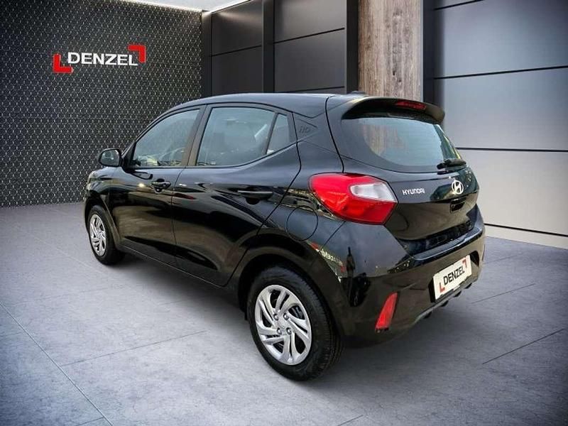 Neu Hyundai i10 63 PS (46 kW) 2025 Schwarz Kleinwagen