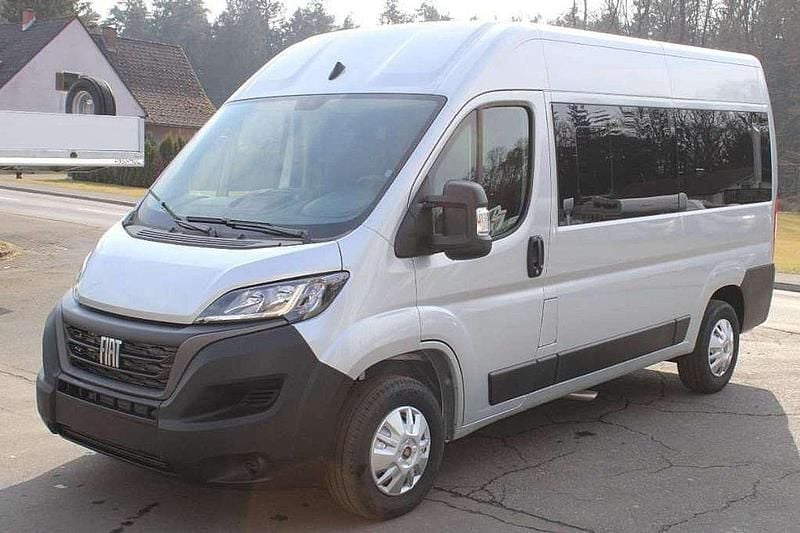 Schwarz Gebraucht 2022 Fiat Ducato 33 Van | € 64.990 - Bild 1/4