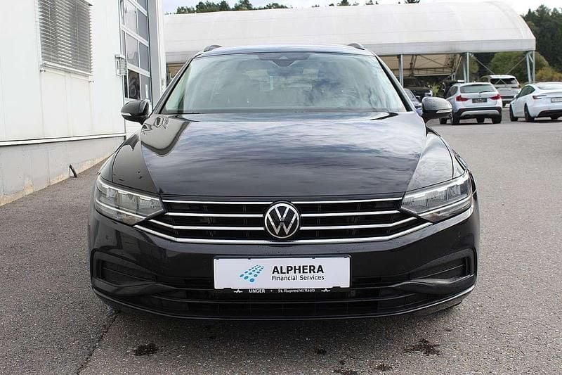 Gebraucht VW Passat Business 150 PS (110 kW) 2022 Schwarz Kombi