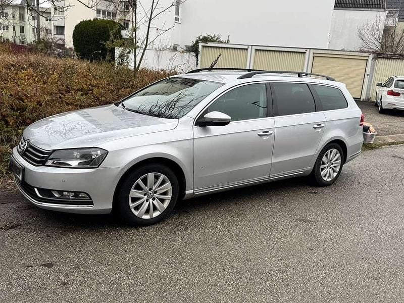 Gebraucht VW Passat Comfortline 140 PS (102 kW) 2012 Silber Kombi