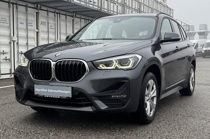Gebraucht BMW X1 150 PS (110 kW) 2019 Mittelgrau  metallic SUV
