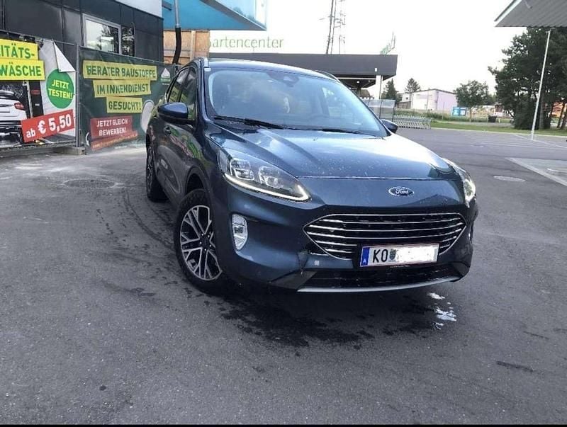 Blau Gebraucht 2021 Ford Kuga Titanium SUV | € 23.000 (Superpreis) - Bild 1/4