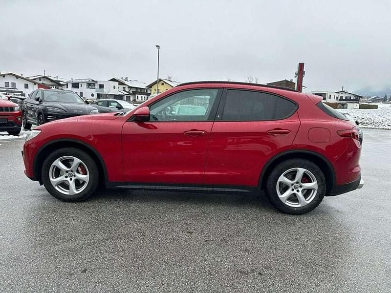 Gebraucht Alfa Romeo Stelvio Super 190 PS (139 kW) 2020 Rot SUV