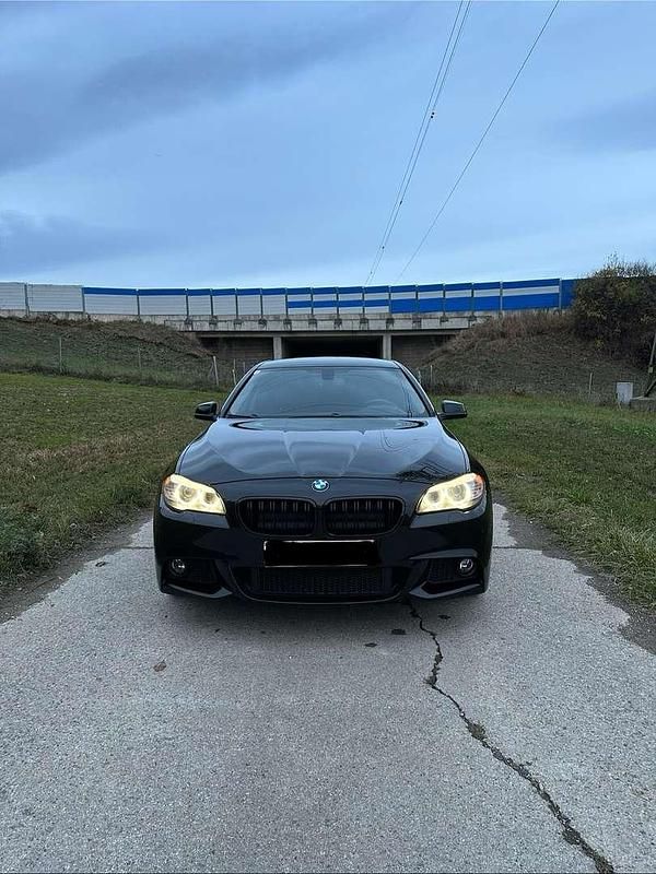 Schwarz Gebraucht 2013 BMW 525 M Sport Limousine | € 17.499 (Fairer Preis) - Bild 1/4
