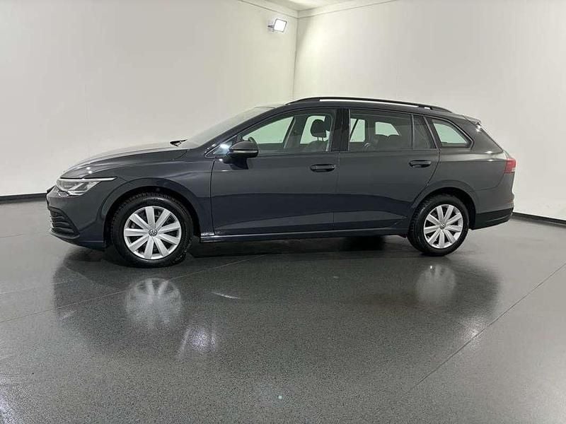 Gebraucht VW Golf VIII Life 116 PS (85 kW) 2022 Grau Kombi