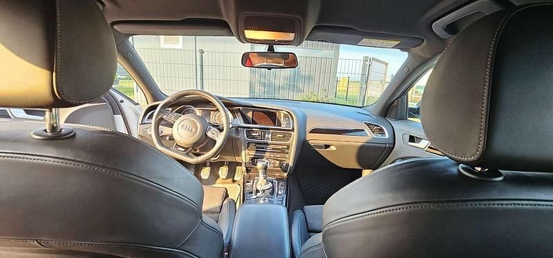 Gebraucht Audi A4 Sport 150 PS (110 kW) 2015 Grau Kombi