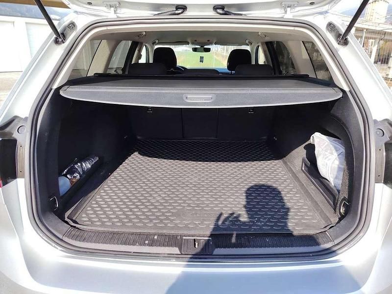 Gebraucht VW Passat Trendline 120 PS (88 kW) 2015 Kombi