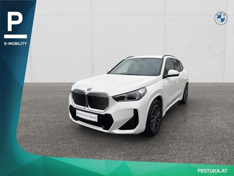 Weiß Gebraucht 2025 BMW iX1 Luxury Line SUV | € 45.890 (Superpreis) - Bild 1/4