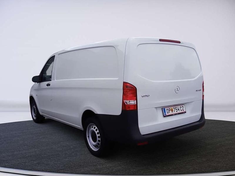 Gebraucht Mercedes Vito 102 PS (75 kW) 2025 Weiß Van