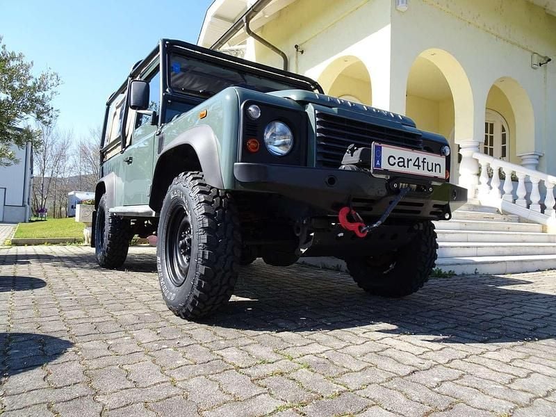 Gebraucht Land Rover Defender 122 PS (89 kW) 2013 Grün SUV
