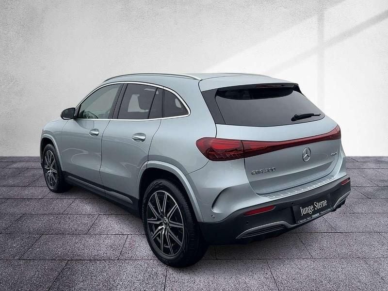 Gebraucht Mercedes EQA300 AMG 167 kW (228 PS) 2024 Silber SUV