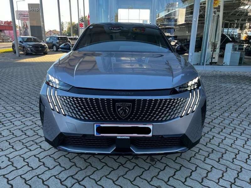 Gebraucht Peugeot e-3008 GT 157 kW (214 PS) 2024 Silber SUV