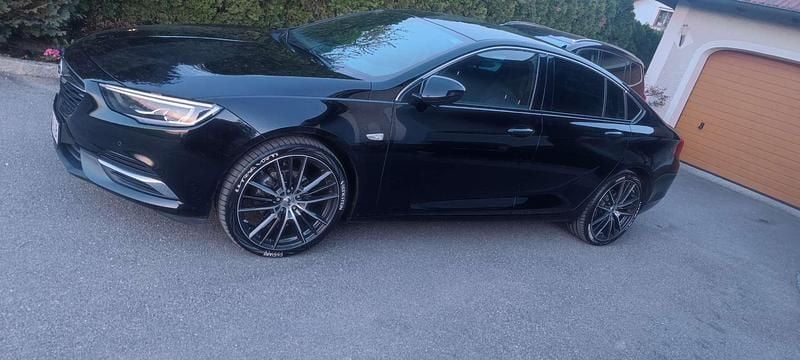 Schwarz Gebraucht 2019 Opel Insignia Sport Limousine | € 12.999 (Fairer Preis) - Bild 1/4