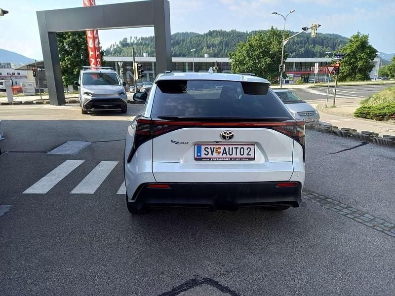 Neu Toyota bZ4X 150 kW (204 PS) 2025 Weiß SUV