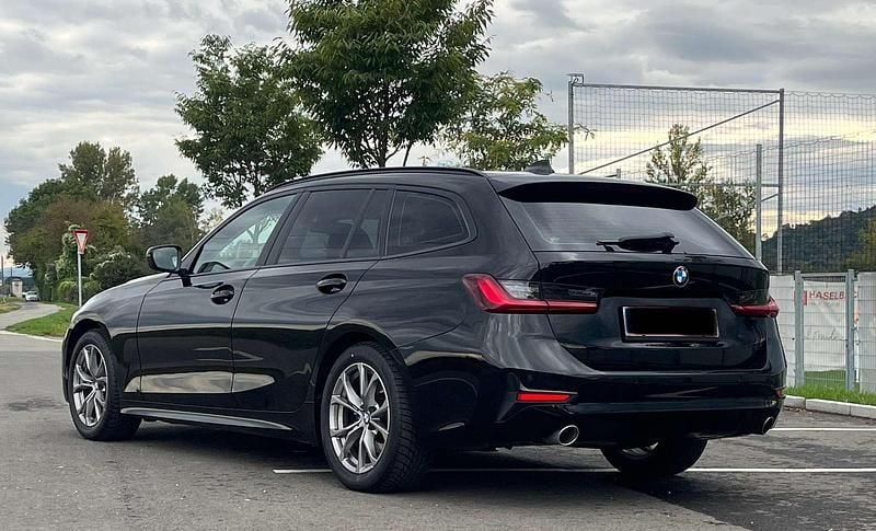 Gebraucht BMW 318 150 PS (110 kW) 2022 Kombi