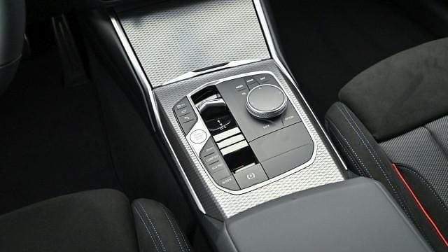 Gebraucht BMW 318 150 PS (110 kW) 2025 Blau Kombi