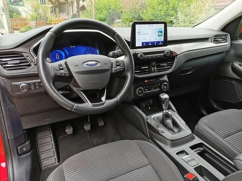 Gebraucht Ford Kuga Titanium 116 PS (85 kW) 2021 Rot SUV