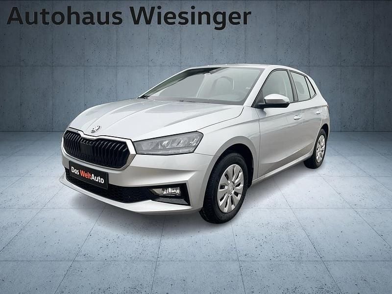 Neu Skoda Fabia Essence 95 PS (69 kW) 2026 Silber  metallic Kleinwagen