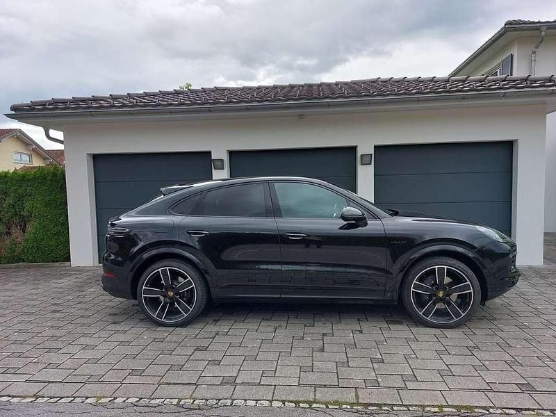 Gebraucht 2022 Porsche Cayenne Coupe Sport Coupé | € 85.000 (Etwas zu teuer) - Bild 1/4