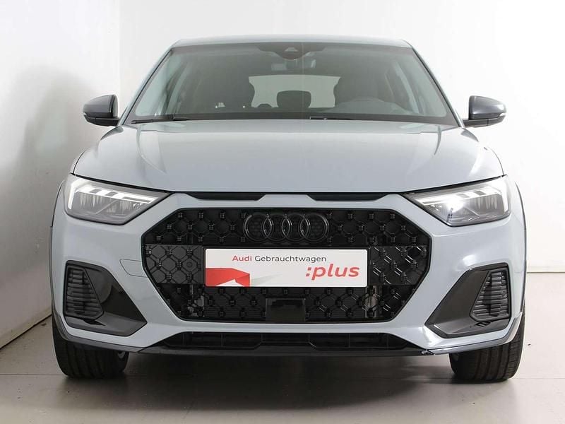 Neu Audi A1 116 PS (85 kW) 2025 Mittelgrau  metallicperleffekt Kleinwagen